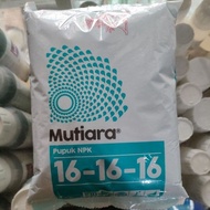 NPK MUTIARA 16 16 16 MEROKE Fertilizer, factory packaging, 1 KG