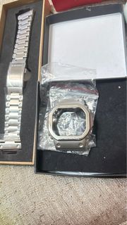 Casino G shock DW5600 鈦金屬錶殼$250/casio G shock  不鏽鋼錶帶$250