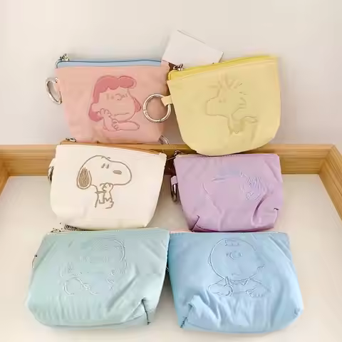 Snoopy Coin Purse Cartoon Embroidery Card Bag Backpack Pendant Multifunctional Retractable Buckle Ke