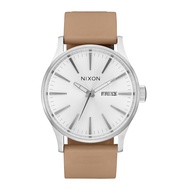 Nixon Sentry NXA1055095-00 นาฬิกาผู้ชาย สี All Silver / Tan