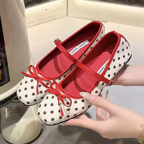 2026 Retro Polka-dot Female Mary Jane Shoes Bow Flat Shoes Ballet Flat Shoes Comfortable Walking Lad
