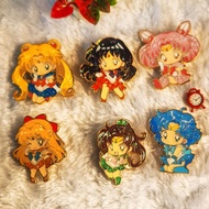 Sailor Moon Anime Brooch Peripheral Cute Student Schoolbag Two-Dimensional Cartoon Accessories Jewel