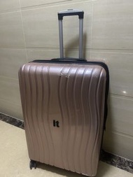 微瑕疵系列：微刮花IT 30 吋可擴展大容量行李箱；IT 30 inch expandable luggage with scratches  78 x 50 x 30 cm （ + 5cm）