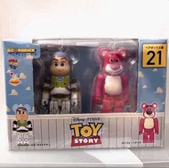 「中古收藏品」 反斗奇兵 Toy Story Be@rbrick Unbreakable 100% Bearbrick Box Set  (巴斯光年 Buzz Lightyear + 勞蘇 Lotso