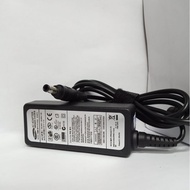 SAMSUNG 19V 2.1A 40W NC10 N120 NF210 N145 N310 ADP-40NH AD-9019S API3AD05 N150 Adapter