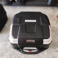 Givi B33NTM-ADV Premium Container (Full Accessories) 33 Liters - Holds 1 Fullface Hat, Genuine, 2 Ye