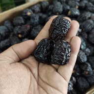 Kurma Ajwa / Kurma Ajwah / Kurma Nabi / Ajwa Aliyah / Ajwa 7 Butir