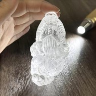 【御古齋】精選天然 白水晶 精雕 咬錢蟾蜍 激光透料 三腳蟾蜍 晶體清透 招財進寶 開運擺件 附收藏盒 0322