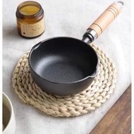 Monolithic Cast Iron Pan - Cast Iron Pan Deep With Wooden Handle size 13cm