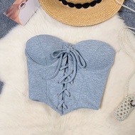 Ins Style American Design Slim Fit Tank Top สําหรับผู้หญิงพร้อมแผ่นรองหน้าอกที่ไม่ซ้ํากันเสื้อกั๊กเก