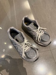 New Balance 990v5 灰色運動鞋