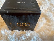 Sony 鬧鐘收音機