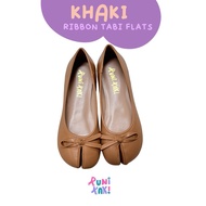 RUNIKAKI - Khaki Ribbon Tabi Flats Shoes