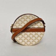 CELINE Triomphe凱旋門標誌印花圓餅包白色PVC金扣肩背包