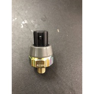 CLEAR STOCK NISSAN SERENA C24 ENGINE OIL PRESSURE SWITCH