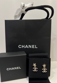 Chanel 星星耳環