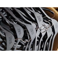 GANTUNGAN ZARA Hoodie coat hanger (45cm)