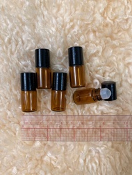磨砂玻璃珠頭滾珠瓶精油香水分裝瓶精油滾珠瓶2m l