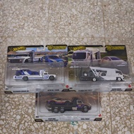 HW team transport Honda, VW, Camaro, Toyota soarer, DMC delorean,Audi S4, Plymouth, FJ cruiser, Impa