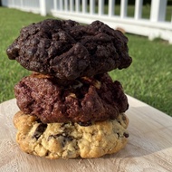 [Freshly Baked] Soft Cookies (A box of three) Soft cookies / NYC Cookies / Monster cookies