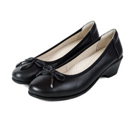 Pierre Cardin รองเท้าผู้หญิง รองเท้าส้นแบน รองเท้าหนังหุ้มส้น นุ่มสบาย ผลิตจากหนังแท้ สีดำ รุ่น 52AD128