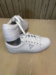 👠🎉🎊全新GUESS 休閒運動鞋, Size 9.5