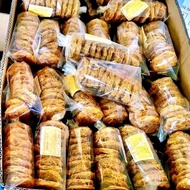 Combo of 10 Bags of Binh Yen Small Rice Cakes, 10 cakes/bag