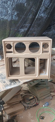 ตู้กระแทกข้าง 10" กลาง6.5" แหลม4"