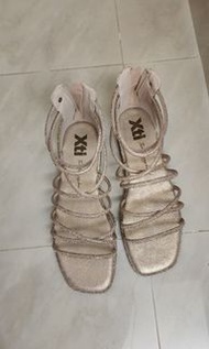 全新西班牙Xti涼鞋