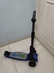 Malduomi 三輪滑板車