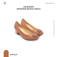 LA BELLA รองเท้าคัชชูส้นสูงหนังแกะ  รุ่น LB QUEEN WOODEN BLOCK HEELS - SAND