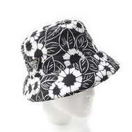 成色極佳 ★ PRADA 2021 Re 尼龍花卉漁夫帽，三角形logoPlate，型號1HC248，黑白配色，M碼。正品，義大利製。女士款。