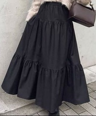 日牌hinari 黑色半身裙