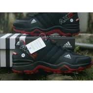 MERAH Adidas ax2 red outdoor sports shoes