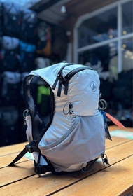 現貨 Monte Equipment Speed Trail 12L 輕量登山跑步背包