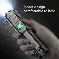 52 克輕型防水高流明伸縮變焦 LED USB Type-C 充電家用戶外便攜式耐用手電筒 ofyckp 52g Lightweight Waterproof High Lumen Telescopi