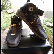Sepatu Basket  Nike Kobe Ad Nxt Fast Fit Black Gold Citrabulan597