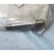 RC80 CLUTCH ADJUSTER SCREW 1446