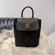 LV 黑金mini 後背包  小書包