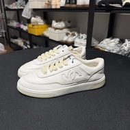 Chanel香奈兒徽標小白鞋板鞋 37碼