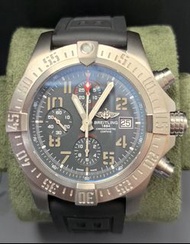 百靈年 Breitling Avenger Bandit 復仇者戰機腕錶