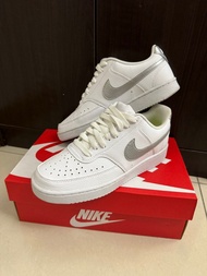 二手 23半❗️NIKE COURT VISION LO NN 休閒運動鞋 白銀 DH3158108