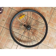 MTB FRONT WHEELSET DISC BRAKE 27.5 650B USED 2 MONTHS TAKEN OUT FROM GIANT BIKE