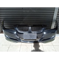 USED Bumper DEPAN BMW E90 LCI Ada Lips With Grille + foglamp Original HALFCUT