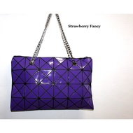 Bao Bao Chain Carrying Bag