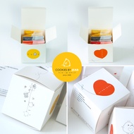 Cookies by Jeab: Cute Cube คุ้กกี้เม็ดมะม่วงฯ ข้าวโอ๊ต และช็อคโกแลตชิพ ในกล่อง Cube เล็ก 2 สี เหลือง