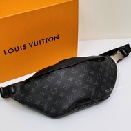 S5657-LV Discovery黑灰花紋腰包 M44336
