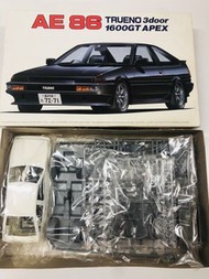 全新 豐田AE86 Trueno 1600GT Apex 嘅模型  AE86 TRUENO 1600GT APEX 砌模型