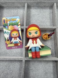 ⭐️💢 現貨 絕版 -實物如圖 💢⭐️ Popmart 泡泡瑪特 pop mart  Molly  的一天 one day of Molly - Reading time 很久很久以前