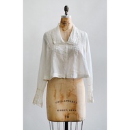 VINTAGE BLOUSE ➖ LOCK LIVE ONLY